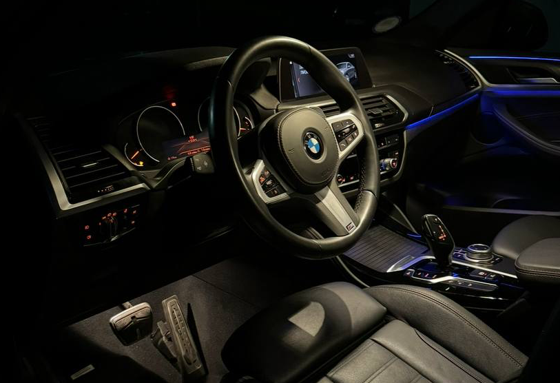 Аренда bmw x4 бизнес класса 2020 года в городе Москва Ботанический сад от 5360 руб./сутки, полный привод, двигатель: бензин, объем 2 литра, каско (Мультидрайв), ОСАГО (Впишу в полис), без водителя, недорого, вид 3 - RentRide