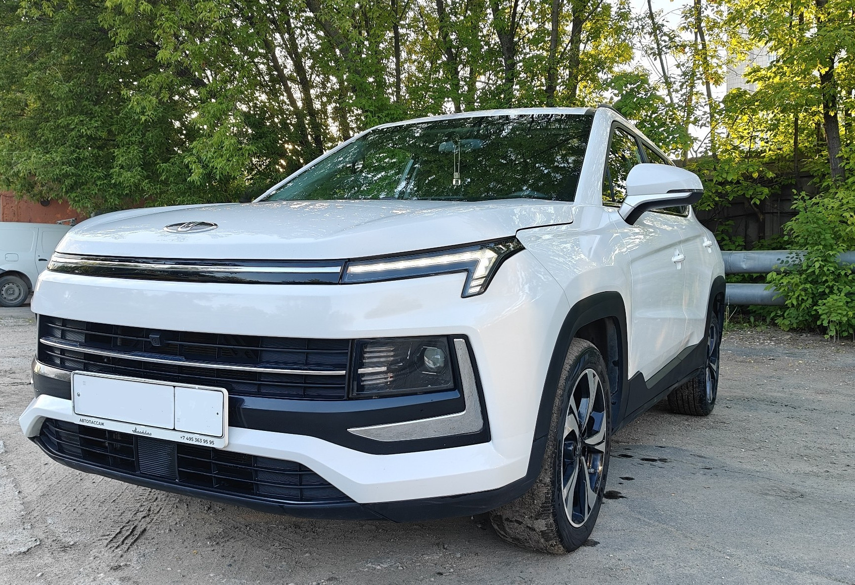 Аренда moskvich 3 эконом класса 2023 года в городе Москва Ботанический сад от 2800 руб./сутки, передний привод, двигатель: бензин, объем 1.5 литров, ОСАГО (Впишу в полис), без водителя, недорого, вид 3 - RentRide