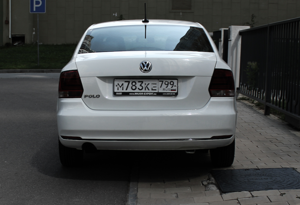 Аренда volkswagen polo стандарт класса 2018 года в городе Москва Матвеевское от 3500 руб./сутки, передний привод, двигатель: бензин, объем 1.6 литров, каско (Мультидрайв), ОСАГО (Мультидрайв), без водителя, недорого, вид 7 - RentRide