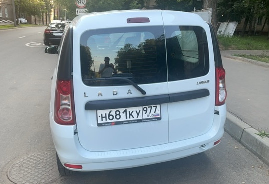 Аренда lada largus эконом класса 2024 года в городе Москва от 3160 руб./сутки, передний привод, двигатель: бензин, объем 1.5 литров, ОСАГО (Впишу в полис), без водителя, недорого - RentRide