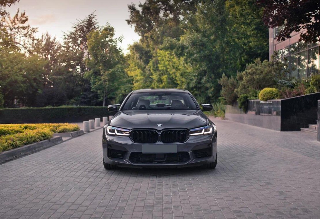 Аренда bmw m5 премиум класса 2020 года в городе Москва Павелецкая от 30000 руб./сутки, полный привод, двигатель: бензин, объем 4.4 литра, каско (Мультидрайв), ОСАГО (Мультидрайв), без водителя, недорого, вид 8 - RentRide