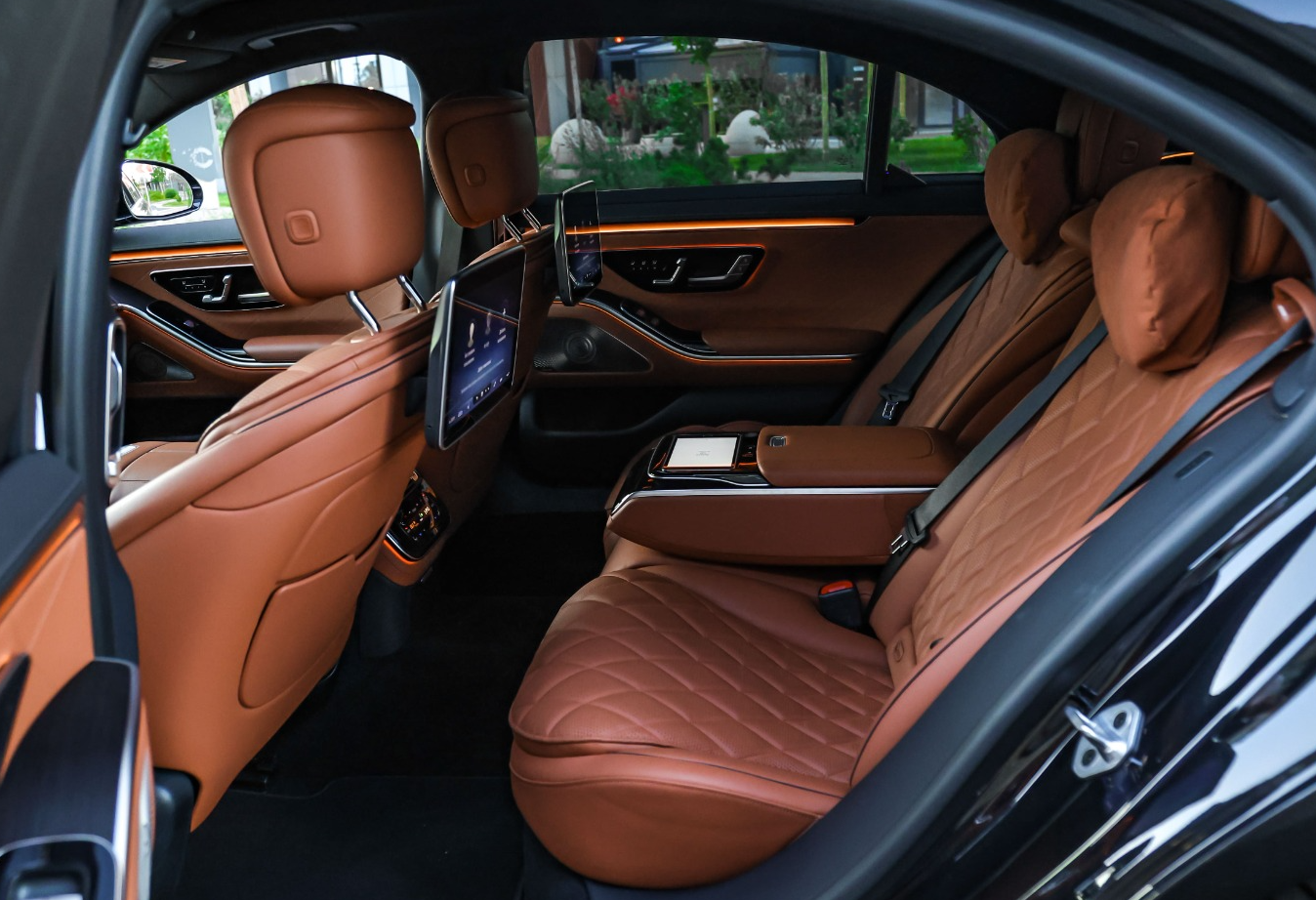 Аренда mercedes-benz s-klass премиум класса 2021 года в городе Москва Авиамоторная от 30800 руб./сутки, полный привод, двигатель: бензин, объем 3 литра, каско (Мультидрайв), ОСАГО (Мультидрайв), без водителя, недорого, вид 12 - RentRide