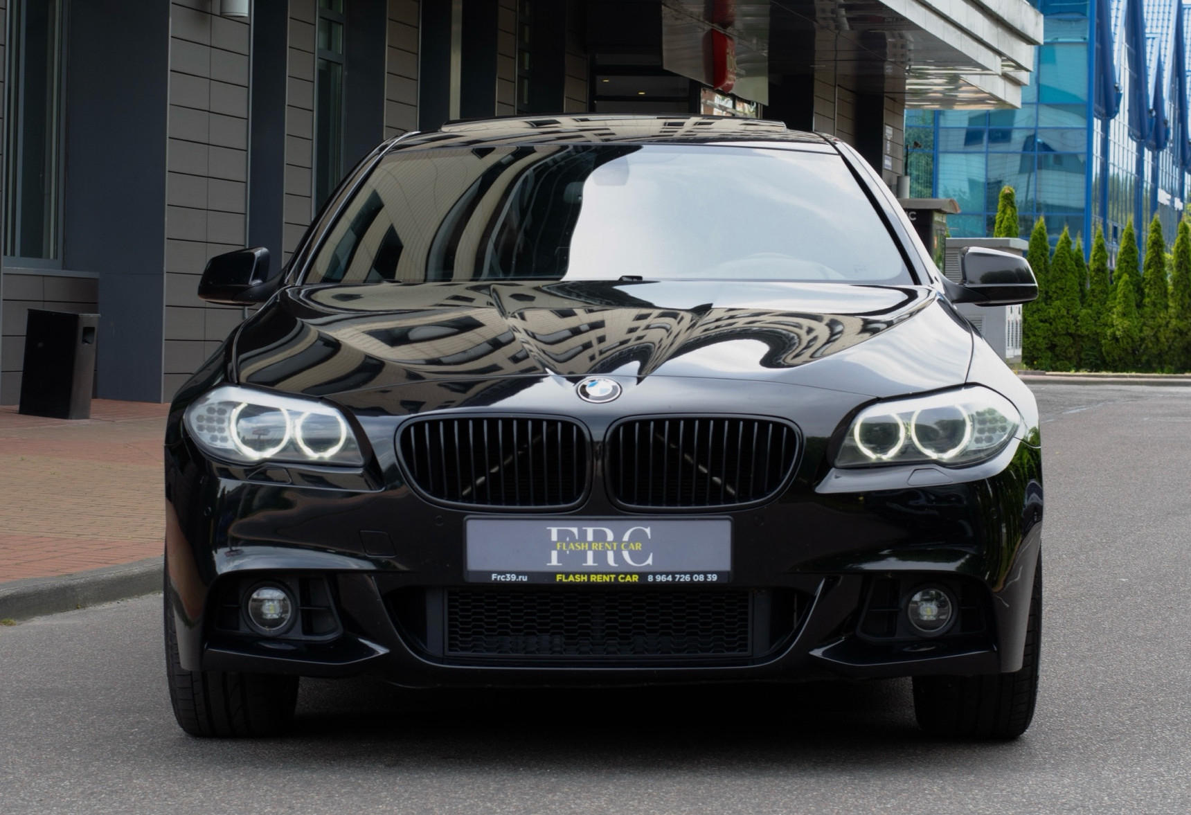 Аренда bmw 5-serii бизнес класса 2011 года в городе Москва от 5592 руб./сутки, задний привод, двигатель: дизель, объем 2 литра, каско (Впишу в полис), ОСАГО (Мультидрайв), без водителя, недорого, вид 5 - RentRide