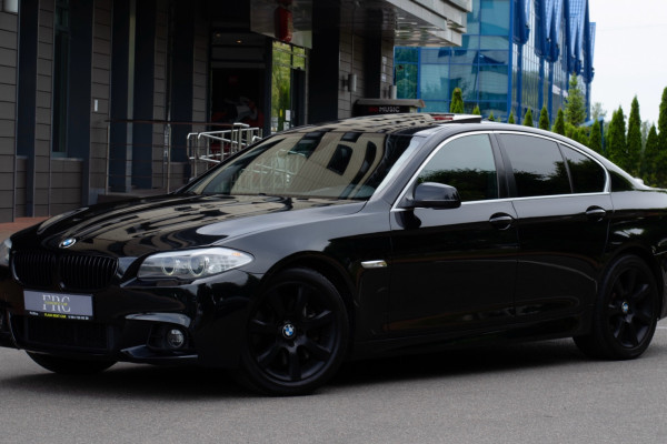Прокат авто bmw 5-serii бизнес класса 2011 года в городе Калининград от 5592 руб./сутки, задний привод, двигатель: дизель, объем 2 литра, каско (Впишу в полис), ОСАГО (Мультидрайв), без водителя, недорого - RentRide