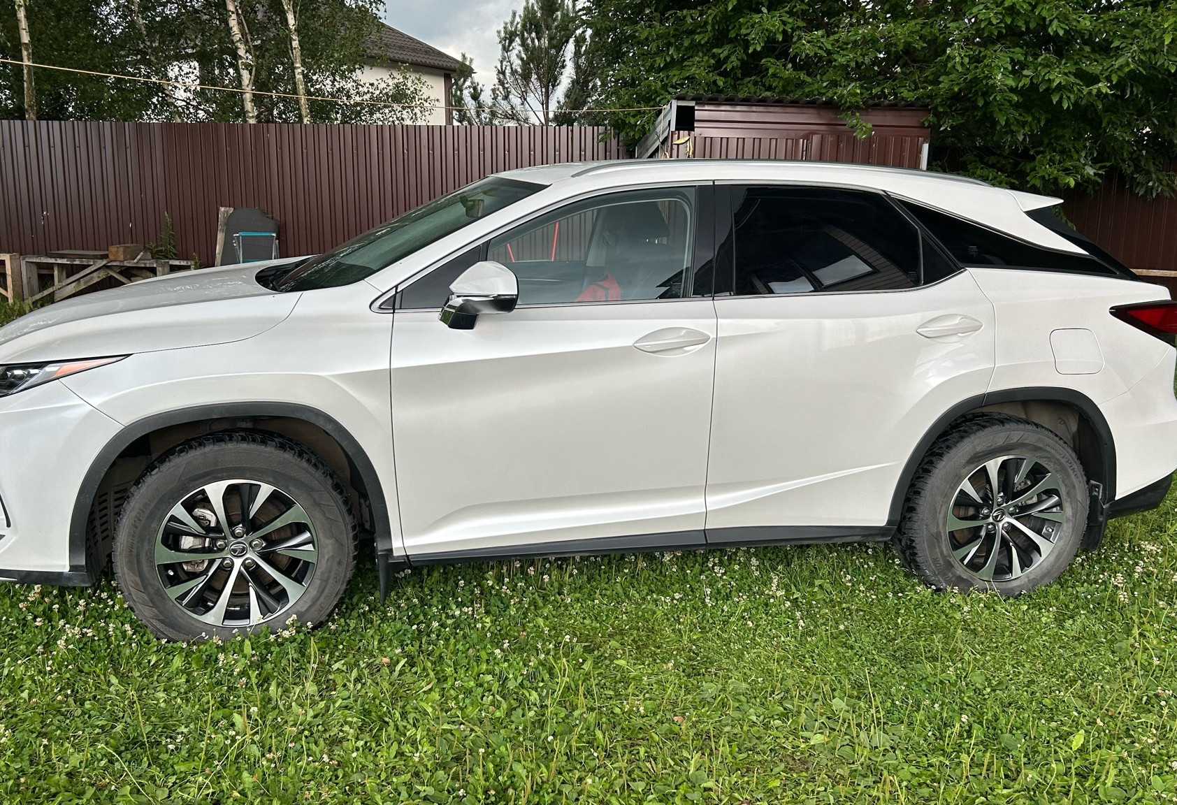 Аренда lexus rx бизнес класса 2021 года в городе Москва от 8000 руб./сутки, полный привод, двигатель: бензин, объем 2 литра, ОСАГО (Впишу в полис), без водителя, недорого, вид 4 - RentRide