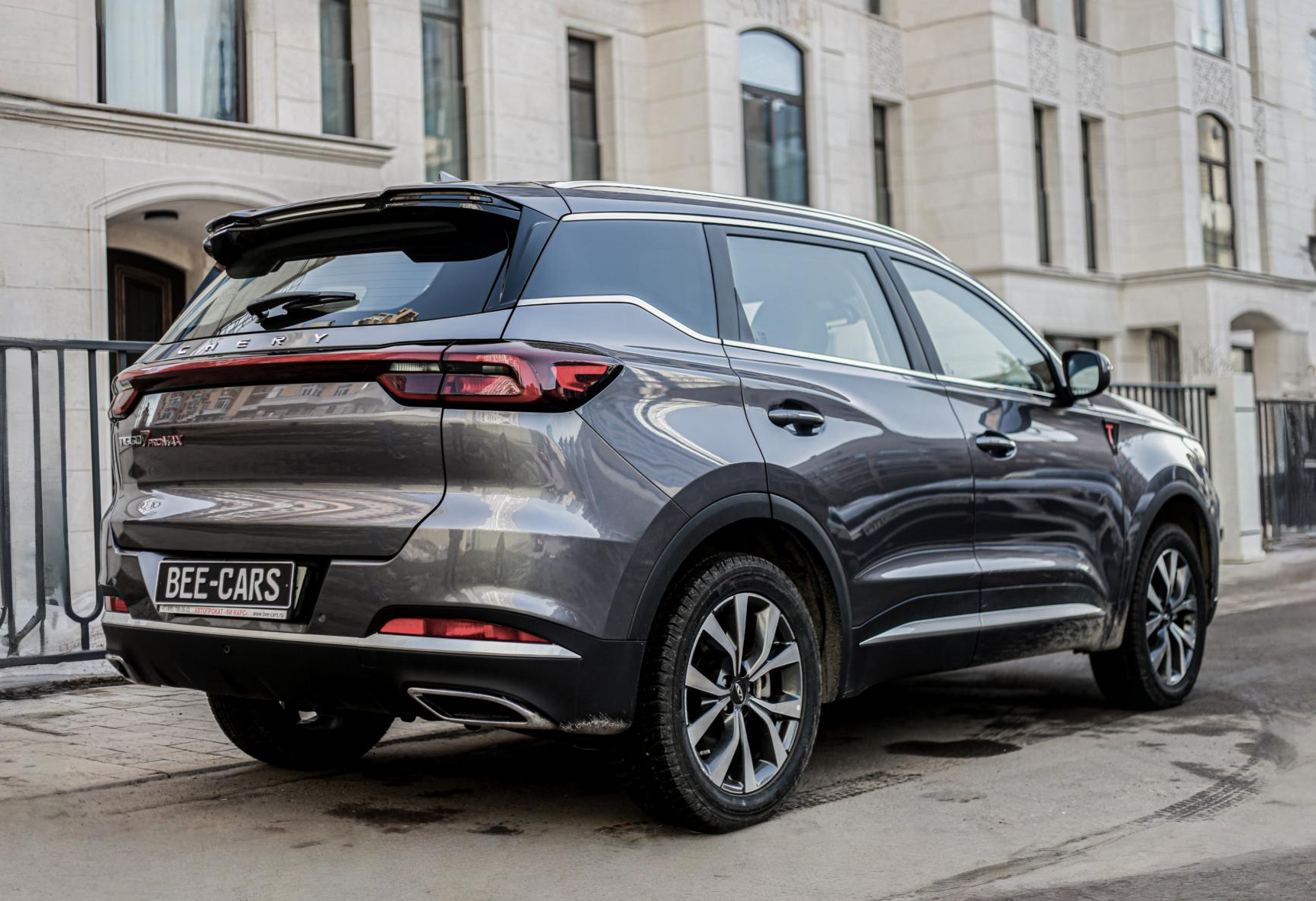 Аренда chery tiggo-7-pro-max комфорт класса 2023 года в городе Москва Матвеевское от 5800 руб./сутки, передний привод, двигатель: бензин, объем 1.5 литров, каско (Мультидрайв), ОСАГО (Мультидрайв), без водителя, недорого, вид 5 - RentRide