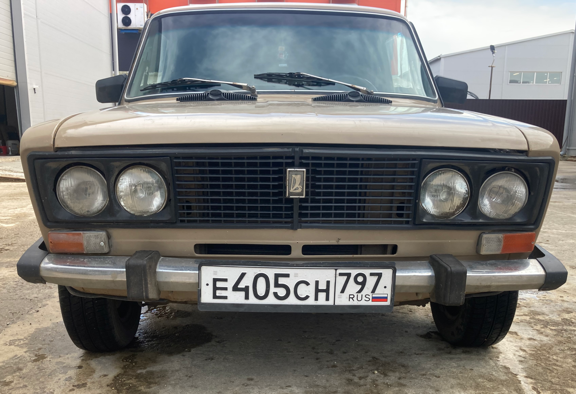 Аренда lada 2106 эконом класса 1990 года в городе Москва Нагорная от 1112 руб./сутки, задний привод, двигатель: бензин, объем 1.3 литра, ОСАГО (Впишу в полис), без водителя, недорого, вид 2 - RentRide