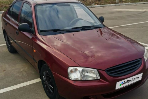 Прокат авто hyundai accent эконом класса 2008 года в городе Воронеж от 1600 руб./сутки, передний привод, двигатель: бензин, объем 1.5 литров, ОСАГО (Мультидрайв), без водителя, недорого - RentRide