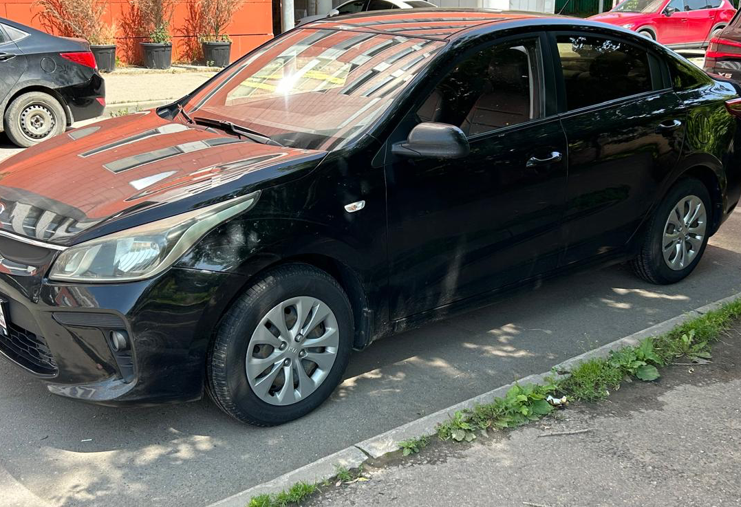 Аренда kia rio эконом класса 2020 года в городе Москва Пролетарская от 2960 руб./сутки, передний привод, двигатель: бензин, объем 1.6 литров, ОСАГО (Мультидрайв), без водителя, недорого, вид 2 - RentRide