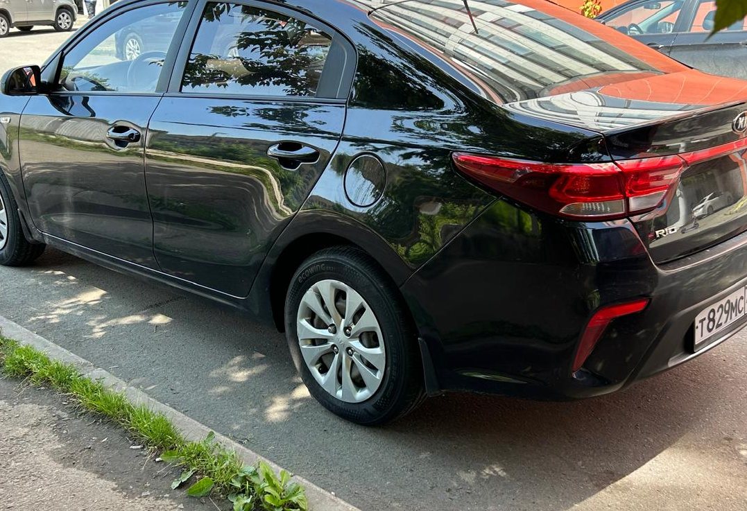 Аренда kia rio эконом класса 2020 года в городе Москва Пролетарская от 2960 руб./сутки, передний привод, двигатель: бензин, объем 1.6 литров, ОСАГО (Мультидрайв), без водителя, недорого, вид 3 - RentRide