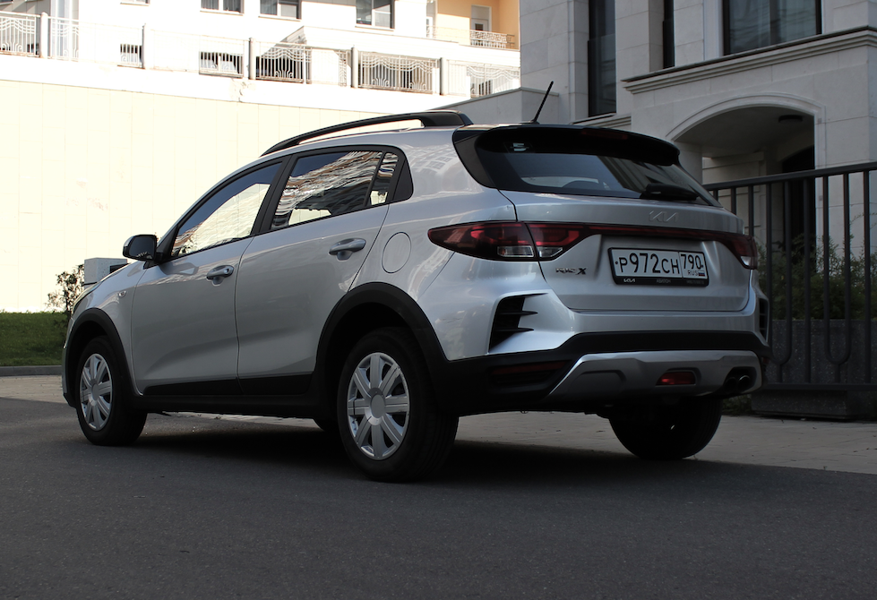 Аренда kia rio стандарт класса 2021 года в городе Москва Славянский бульвар от 3800 руб./сутки, передний привод, двигатель: бензин, объем 1.6 литров, каско (Мультидрайв), ОСАГО (Мультидрайв), без водителя, недорого, вид 7 - RentRide