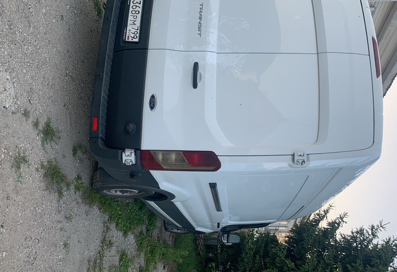 Аренда ford transit эконом класса 2019 года в городе Москва Юго-Восточная от 4800 руб./сутки, передний привод, двигатель: дизель, объем 2.2 литра, ОСАГО (Впишу в полис), без водителя, недорого - RentRide