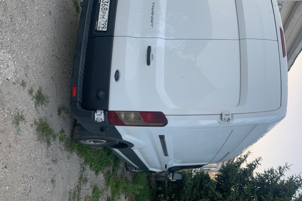 Прокат авто ford transit эконом класса 2019 года в городе Москва Юго-Восточная от 4800 руб./сутки, передний привод, двигатель: дизель, объем 2.2 литра, ОСАГО (Впишу в полис), без водителя, недорого - RentRide