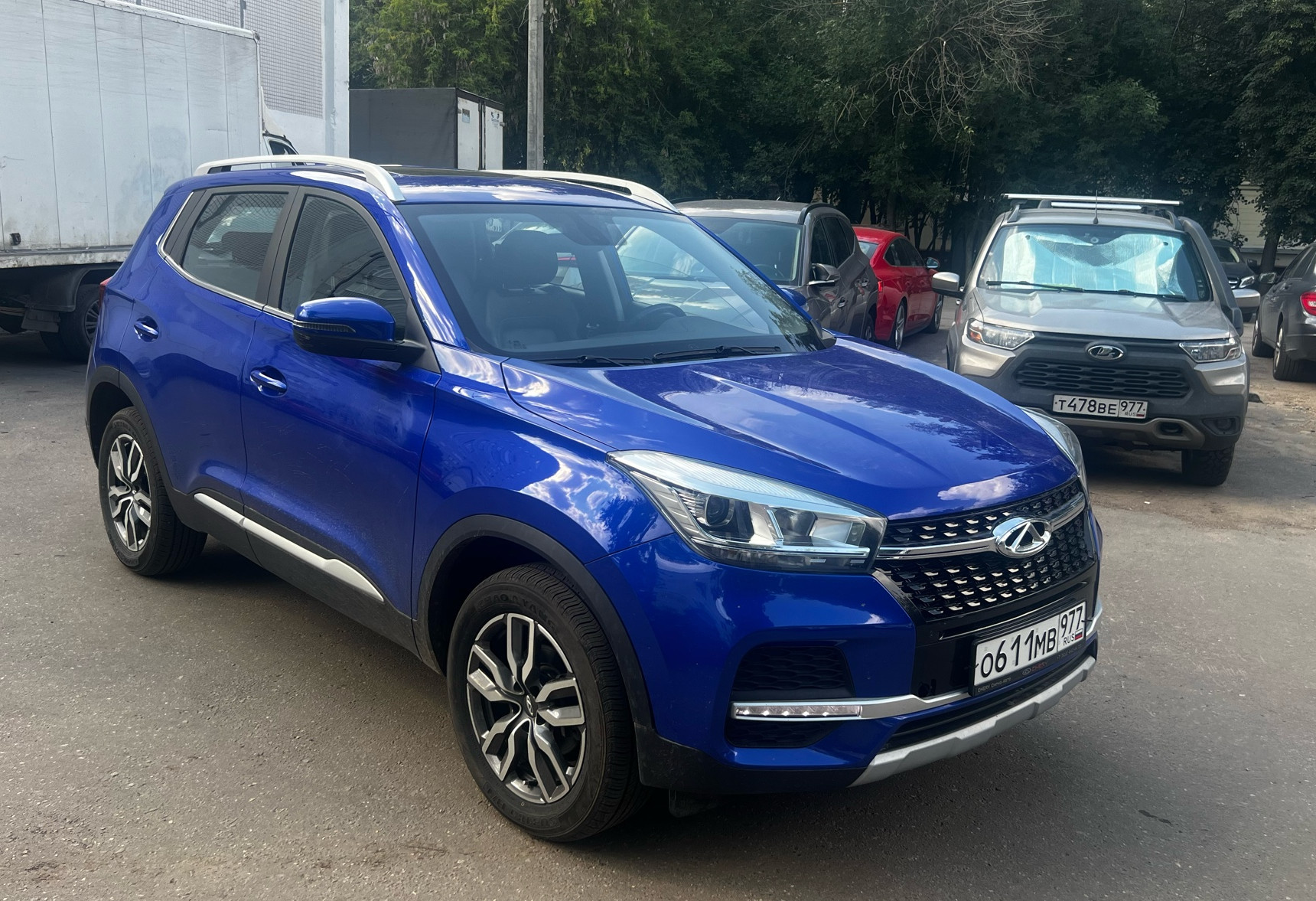 Аренда chery tiggo-4 эконом класса 2022 года в городе Москва Коптево от 2800 руб./сутки, передний привод, двигатель: бензин, объем 1.5 литров, ОСАГО (Мультидрайв), без водителя, недорого - RentRide