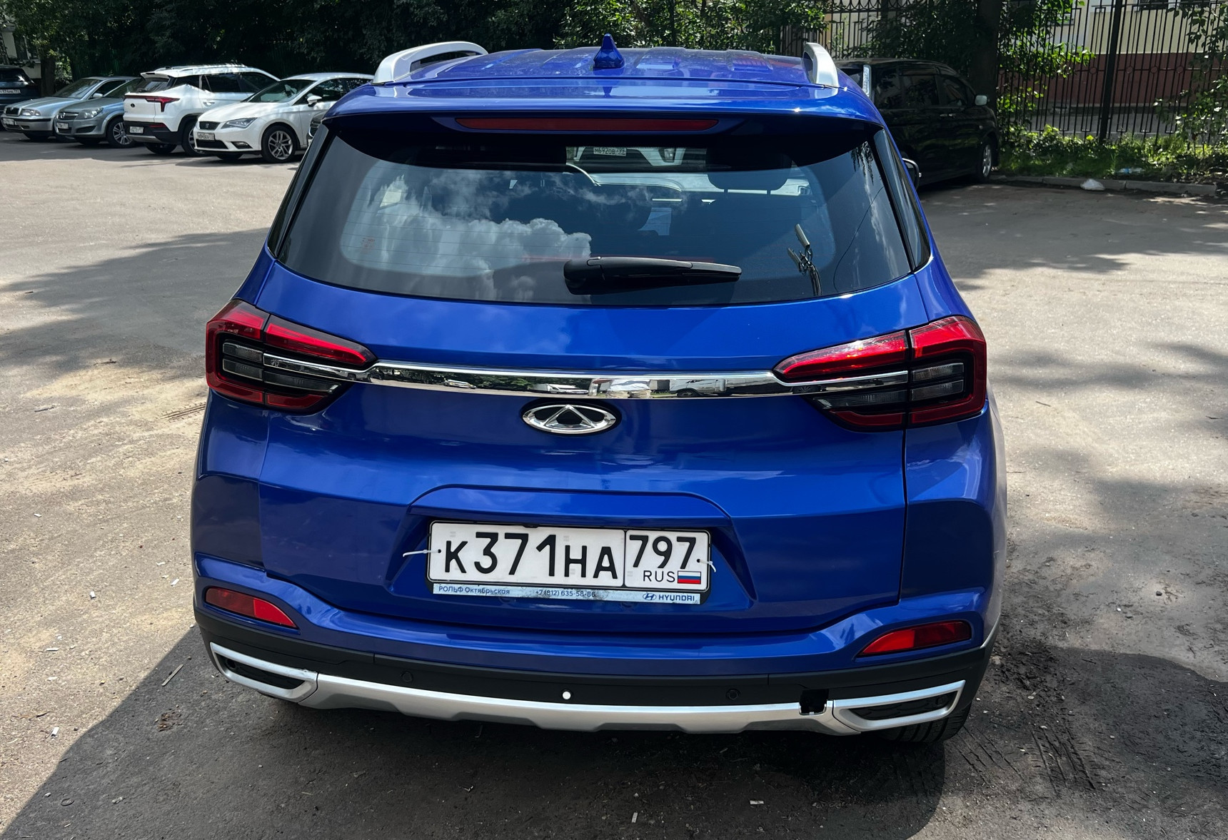 Аренда chery tiggo-4 эконом класса 2022 года в городе Москва Коптево от 2800 руб./сутки, передний привод, двигатель: бензин, объем 1.5 литров, ОСАГО (Мультидрайв), без водителя, недорого, вид 4 - RentRide