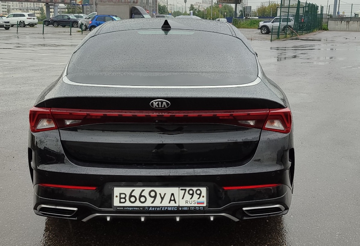 Аренда kia k5 стандарт класса 2021 года в городе Москва Бульвар Дмитрия Донского от 4800 руб./сутки, передний привод, двигатель: бензин, объем 2 литра, ОСАГО (Мультидрайв), без водителя, недорого, вид 4 - RentRide