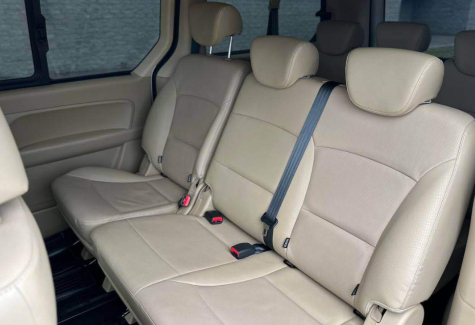 Аренда hyundai h-1 комфорт класса 2021 года в городе Москва от 7800 руб./сутки, задний привод, двигатель: дизель, объем 2.5 литров, ОСАГО (Мультидрайв), без водителя, недорого, вид 4 - RentRide