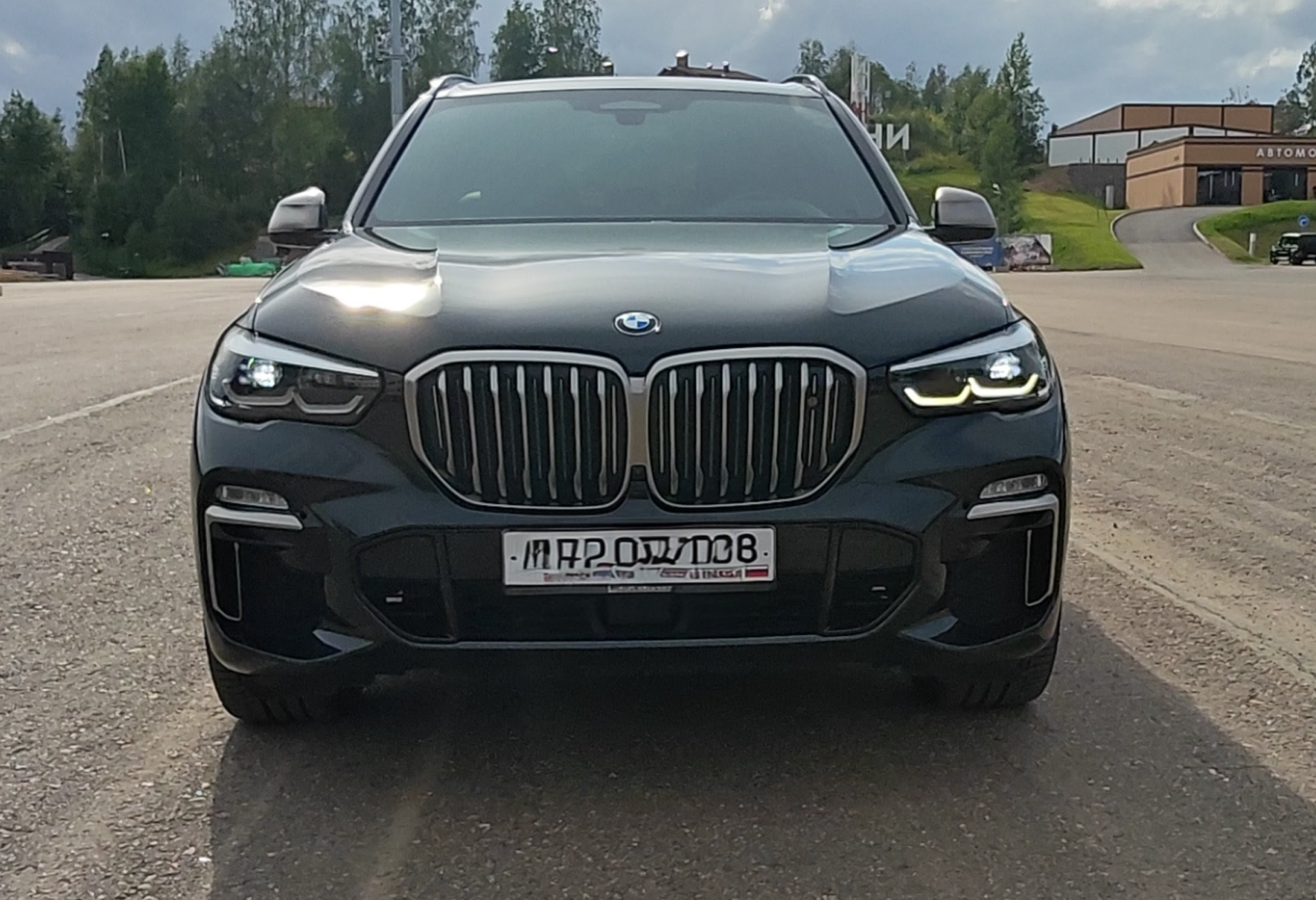 Аренда bmw x5 премиум класса 2019 года в городе Москва Озерки от 17600 руб./сутки, полный привод, двигатель: дизель, объем 3 литра, каско (Мультидрайв), ОСАГО (Мультидрайв), без водителя, недорого, вид 2 - RentRide