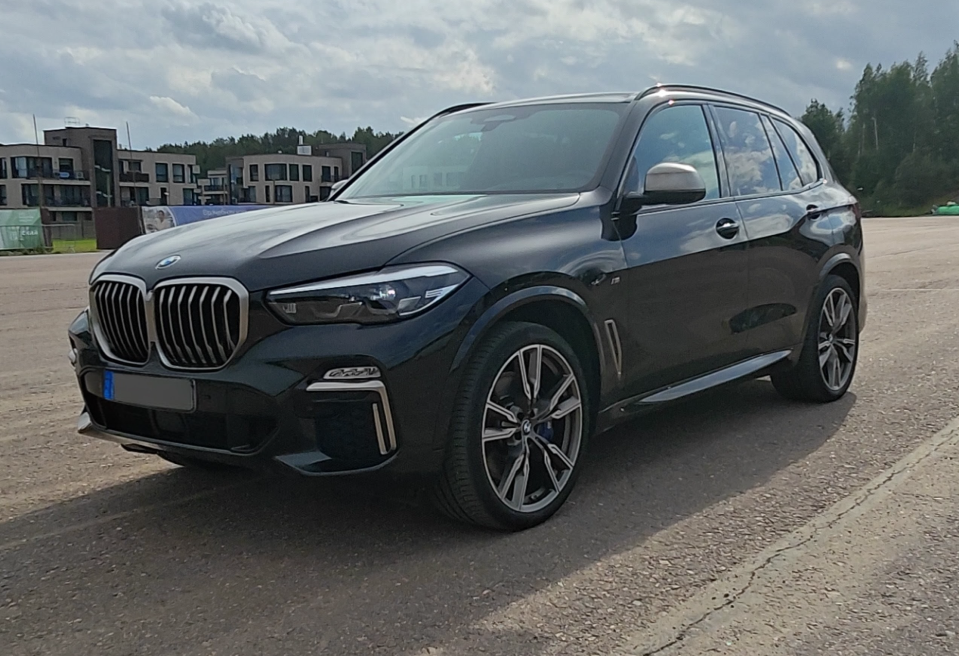 Аренда bmw x5 премиум класса 2019 года в городе Москва Озерки от 17600 руб./сутки, полный привод, двигатель: дизель, объем 3 литра, каско (Мультидрайв), ОСАГО (Мультидрайв), без водителя, недорого - RentRide
