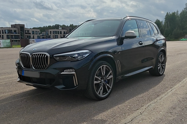 Прокат авто bmw x5 премиум класса 2019 года в городе Санкт-Петербург Озерки от 17600 руб./сутки, полный привод, двигатель: дизель, объем 3 литра, каско (Мультидрайв), ОСАГО (Мультидрайв), без водителя, недорого - RentRide