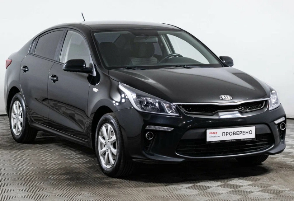 Аренда kia rio эконом класса 2017 года в городе Москва ВДНХ от 1790 руб./сутки, передний привод, двигатель: бензин, объем 1.6 литров, ОСАГО (Мультидрайв), без водителя, недорого, вид 2 - RentRide