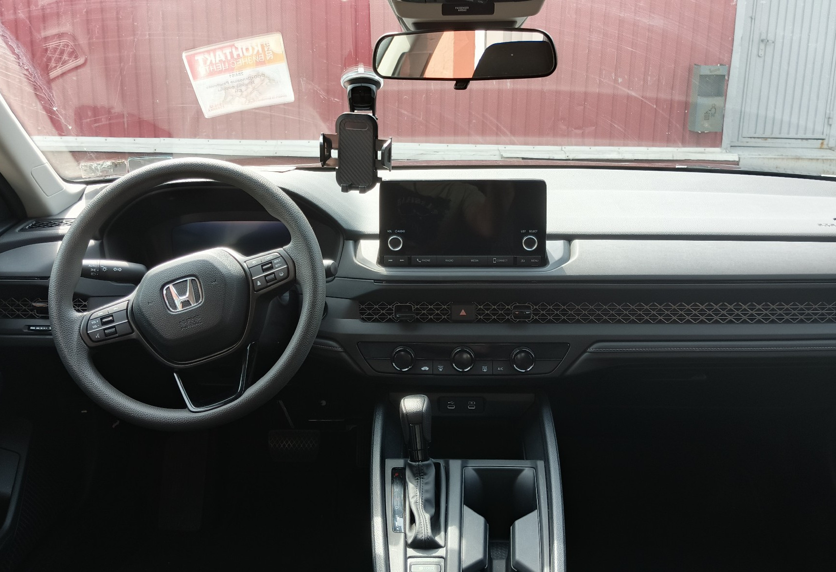 Аренда honda accord бизнес класса 2024 года в городе Москва Волгоградский проспект от 5200 руб./сутки, передний привод, двигатель: бензин, объем 1.5 литров, ОСАГО (Мультидрайв), без водителя, недорого, вид 5 - RentRide