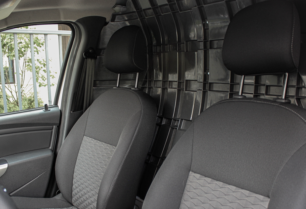 Аренда lada largus эконом класса 2024 года в городе Москва Матвеевское от 2500 руб./сутки, передний привод, двигатель: бензин, объем 1.6 литров, каско (Мультидрайв), ОСАГО (Мультидрайв), без водителя, недорого, вид 4 - RentRide