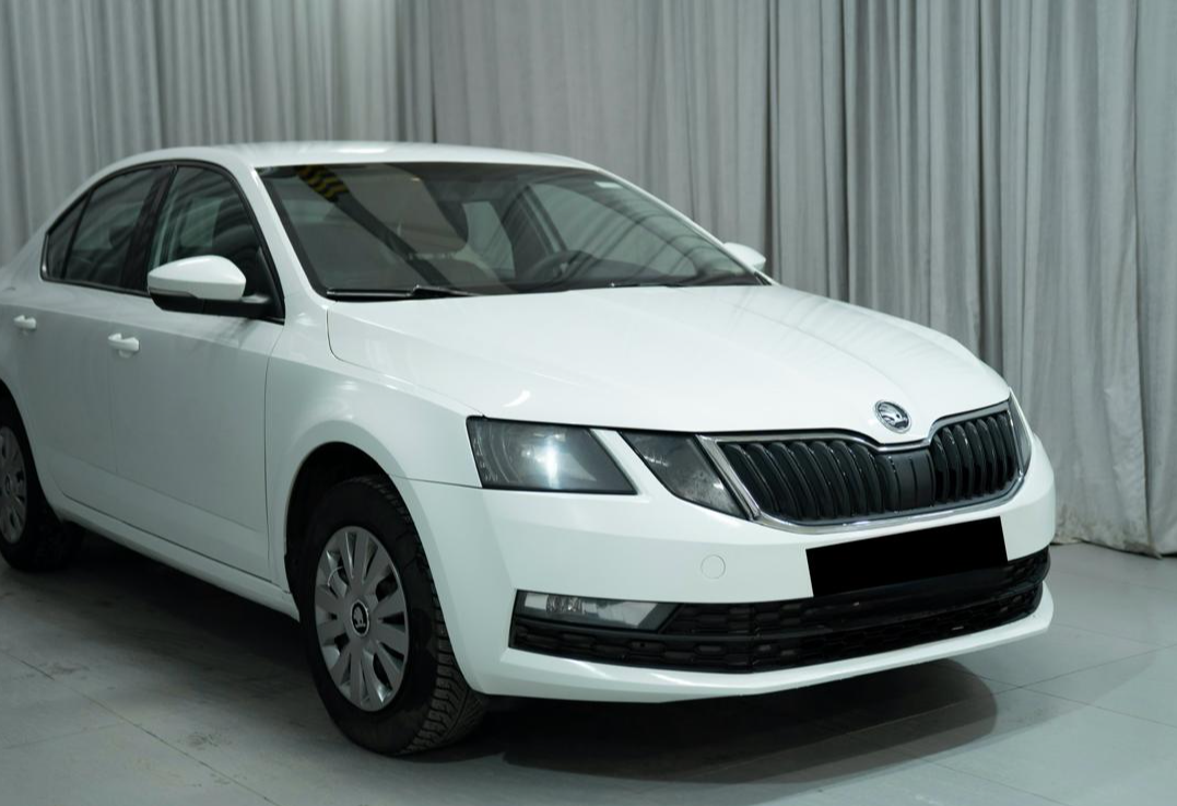 Аренда skoda octavia эконом класса 2019 года в городе Москва Яхромская от 1900 руб./сутки, передний привод, двигатель: бензин, объем 1.6 литров, ОСАГО (Мультидрайв), без водителя, недорого, вид 3 - RentRide