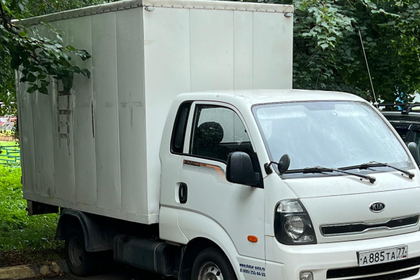 Прокат авто kia bongo эконом класса 2013 года в городе Москва Коломенская от 2800 руб./сутки, передний привод, двигатель: бензин, ОСАГО (Мультидрайв), без водителя, недорого - RentRide
