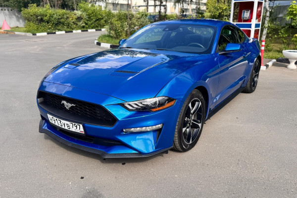 Прокат авто ford mustang премиум класса 2021 года в городе Москва Нагорная от 11992 руб./сутки, задний привод, двигатель: бензин, объем 2.3 литра, ОСАГО (Мультидрайв), без водителя, недорого - RentRide