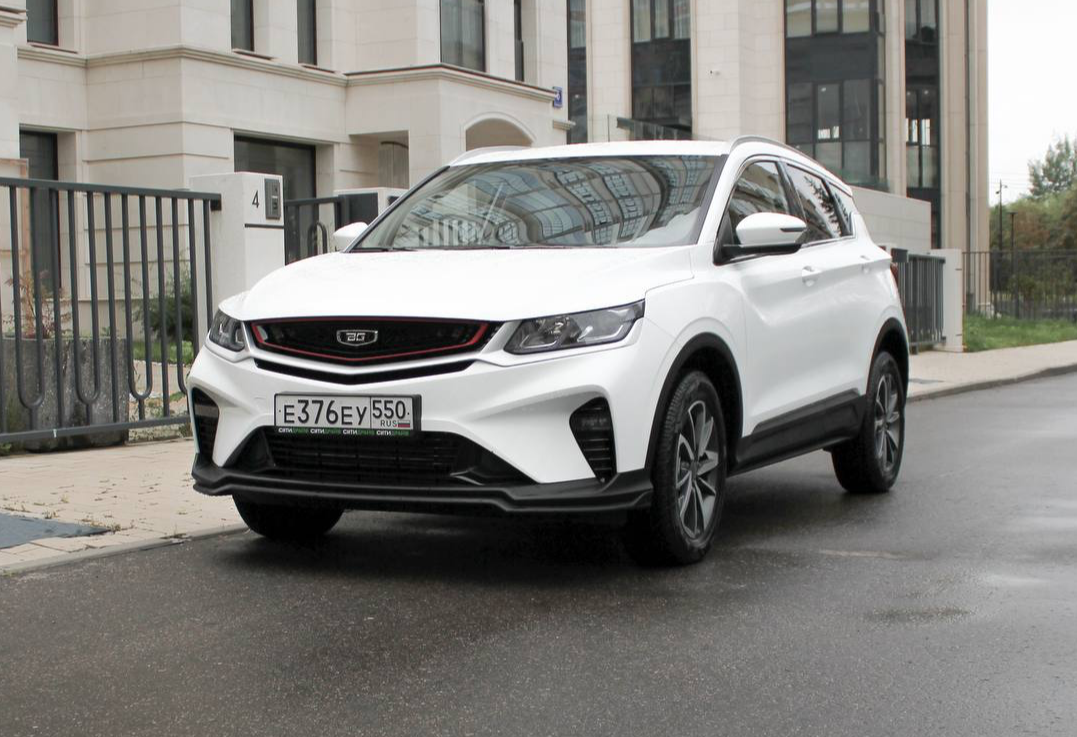 Аренда belgee x50 стандарт класса 2024 года в городе Москва Славянский бульвар от 4000 руб./сутки, передний привод, каско (Мультидрайв), ОСАГО (Мультидрайв), без водителя, недорого - RentRide