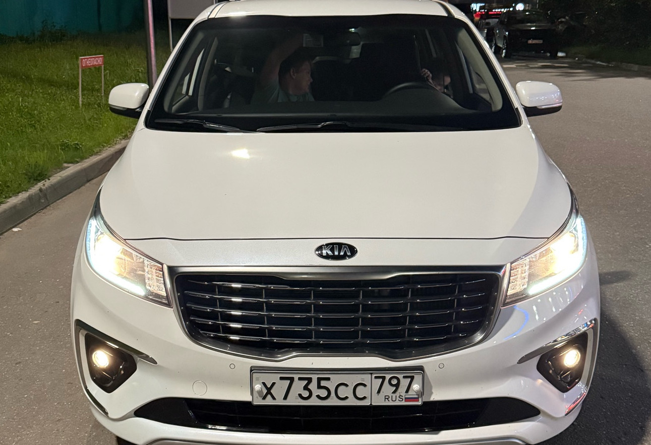 Аренда kia carnival эконом класса 2020 года в городе Москва Проспект Вернадского от 7000 руб./сутки, передний привод, двигатель: дизель, объем 2.2 литра, без водителя, недорого - RentRide