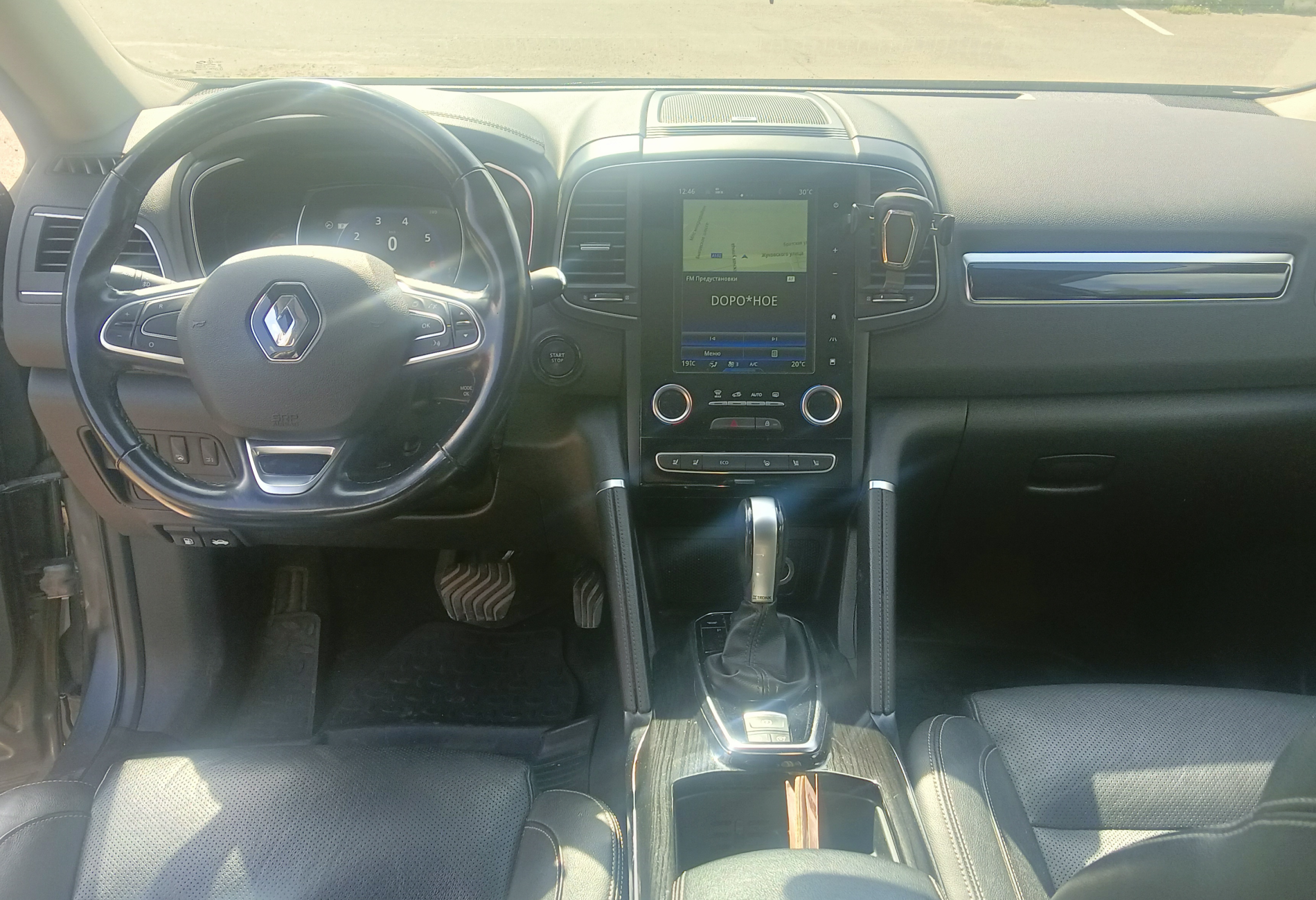 Аренда renault koleos эконом класса 2018 года в городе Москва Новые Черемушки от 2800 руб./сутки, передний привод, двигатель: бензин, объем 2.5 литров, ОСАГО (Впишу в полис), без водителя, недорого, вид 3 - RentRide
