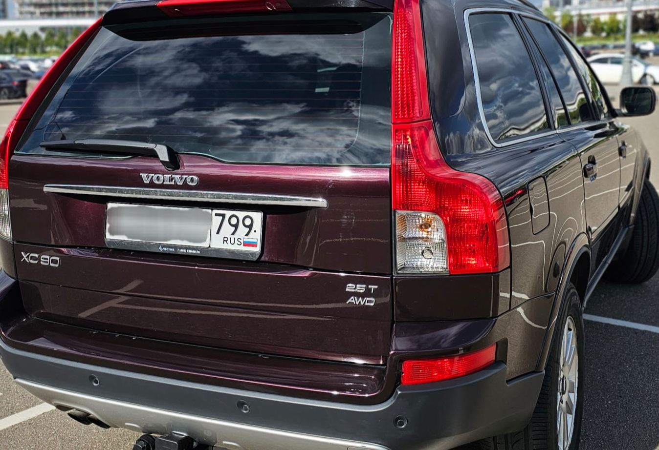 Аренда volvo xc90 комфорт класса 2006 года в городе Москва Прокшино от 4960 руб./сутки, полный привод, двигатель: бензин, объем 2.5 литров, ОСАГО (Впишу в полис), без водителя, недорого, вид 4 - RentRide