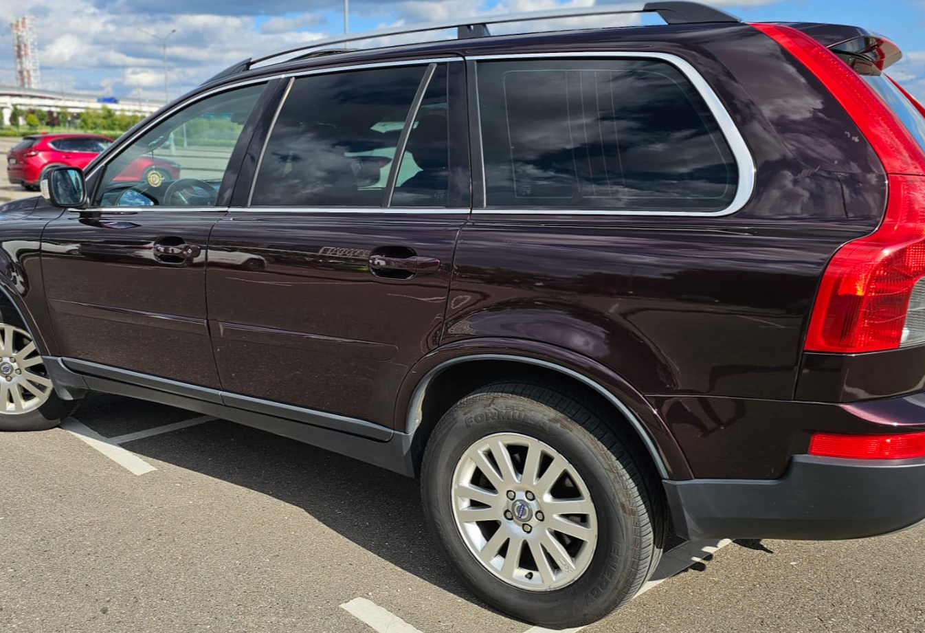 Аренда volvo xc90 комфорт класса 2006 года в городе Москва Прокшино от 4960 руб./сутки, полный привод, двигатель: бензин, объем 2.5 литров, ОСАГО (Впишу в полис), без водителя, недорого, вид 3 - RentRide