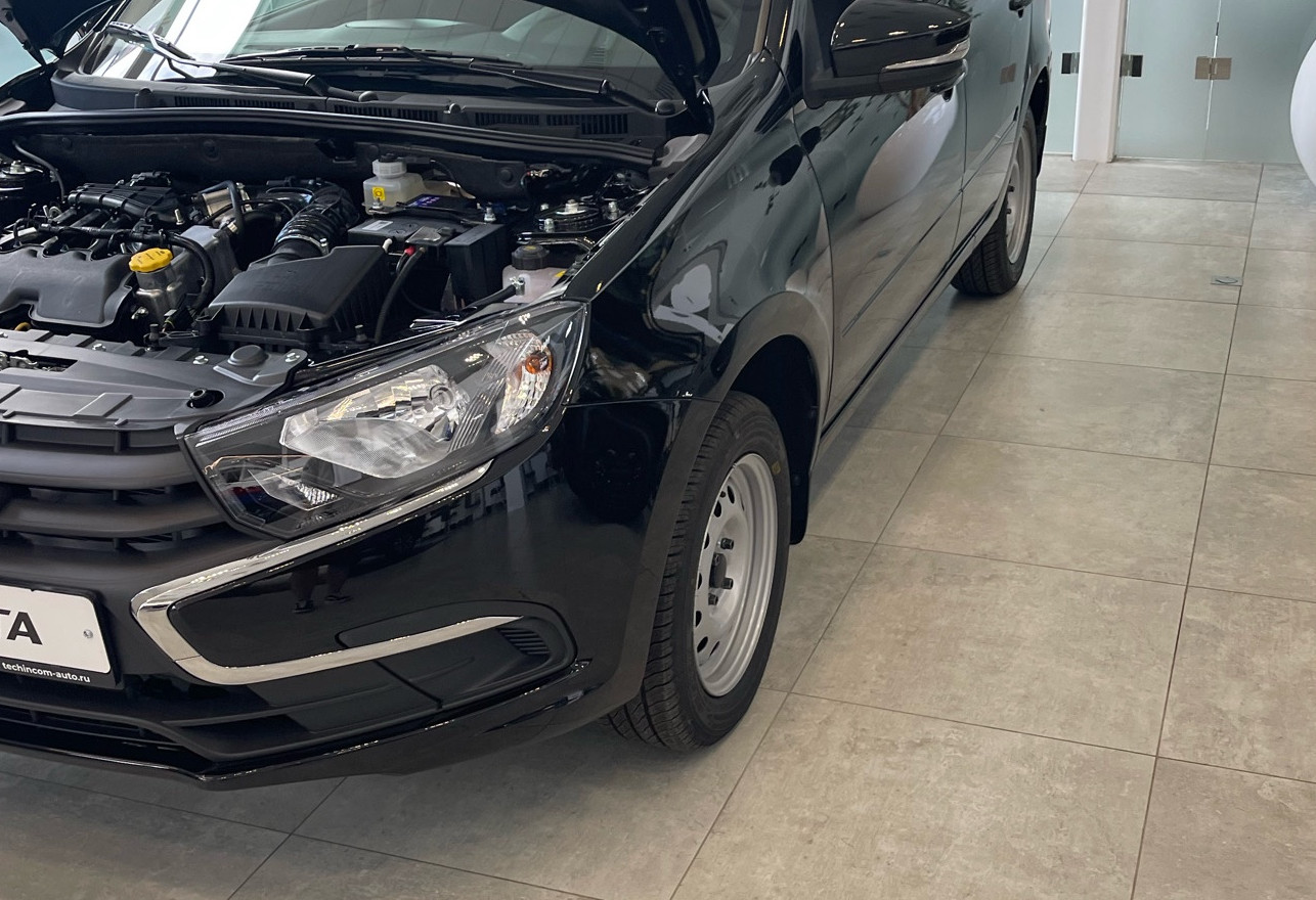 Аренда lada granta эконом класса 2024 года в городе Москва Октябрьское поле от 1750 руб./сутки, передний привод, двигатель: бензин, объем 1.6 литров, ОСАГО (Впишу в полис), без водителя, недорого, вид 3 - RentRide