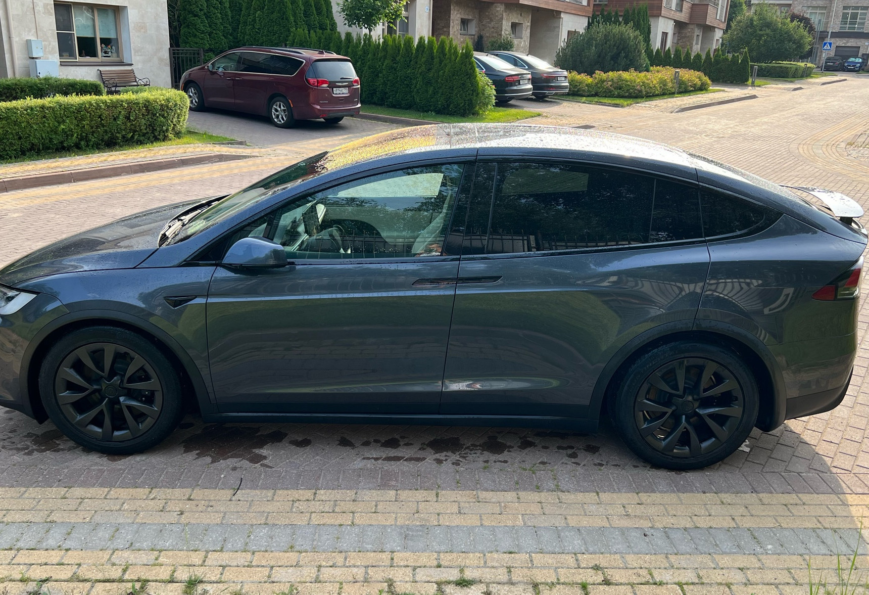 Аренда tesla model-x премиум класса 2021 года в городе Москва Динамо от 32000 руб./сутки, полный привод, двигатель: электро, объем 6 литров, каско (Впишу в полис), ОСАГО (Впишу в полис), без водителя, недорого, вид 2 - RentRide