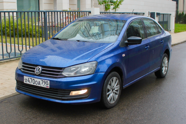 Прокат авто volkswagen polo эконом класса 2019 года в городе Москва Славянский бульвар от 2400 руб./сутки, передний привод, каско (Мультидрайв), ОСАГО (Мультидрайв), без водителя, недорого - RentRide