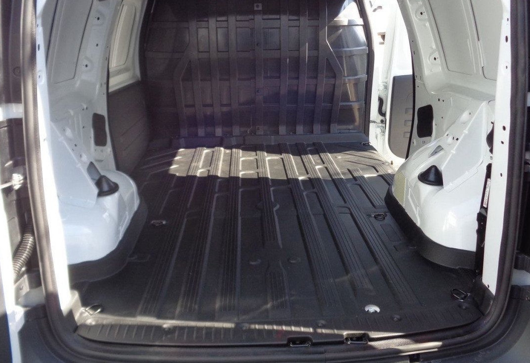 Аренда lada largus-furgon эконом класса 2021 года в городе Москва от 1600 руб./сутки, передний привод, двигатель: бензин, ОСАГО (Впишу в полис), без водителя, недорого, вид 3 - RentRide