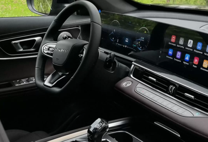 Аренда chery tiggo-7l комфорт класса 2024 года в городе Москва Славянский бульвар от 5200 руб./сутки, полный привод, каско (Мультидрайв), ОСАГО (Мультидрайв), без водителя, недорого, вид 3 - RentRide