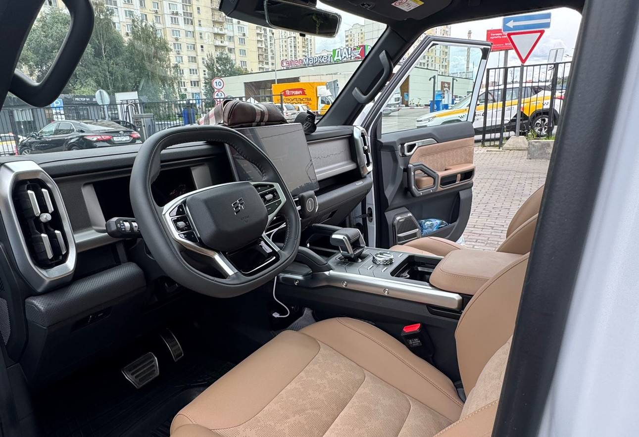 Аренда jetour t2 бизнес класса 2024 года в городе Москва Отрадное от 8400 руб./сутки, полный привод, двигатель: бензин, объем 2 литра, каско (Мультидрайв), ОСАГО (Впишу в полис), без водителя, недорого, вид 5 - RentRide