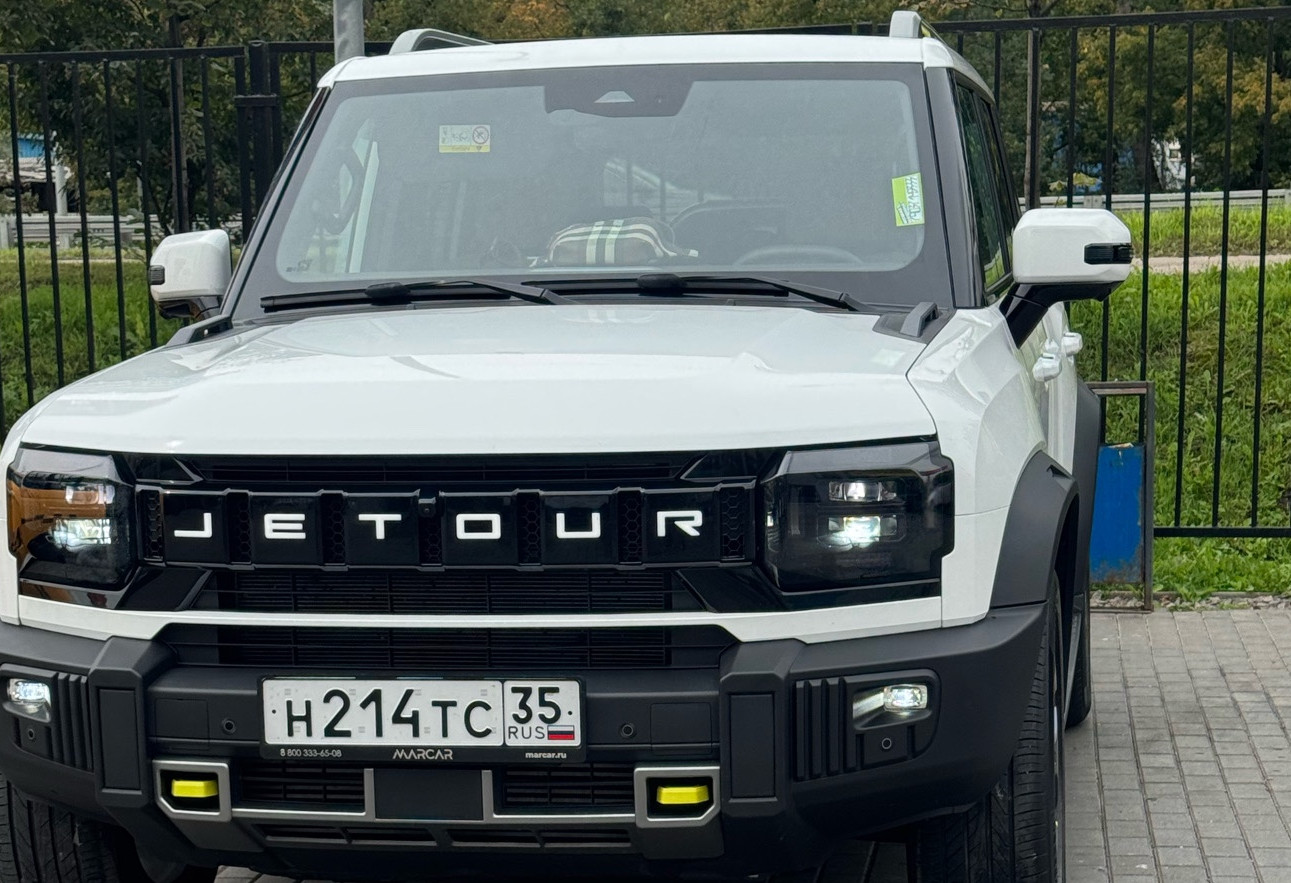 Аренда jetour t2 бизнес класса 2024 года в городе Москва Отрадное от 8400 руб./сутки, полный привод, двигатель: бензин, объем 2 литра, каско (Мультидрайв), ОСАГО (Впишу в полис), без водителя, недорого, вид 2 - RentRide