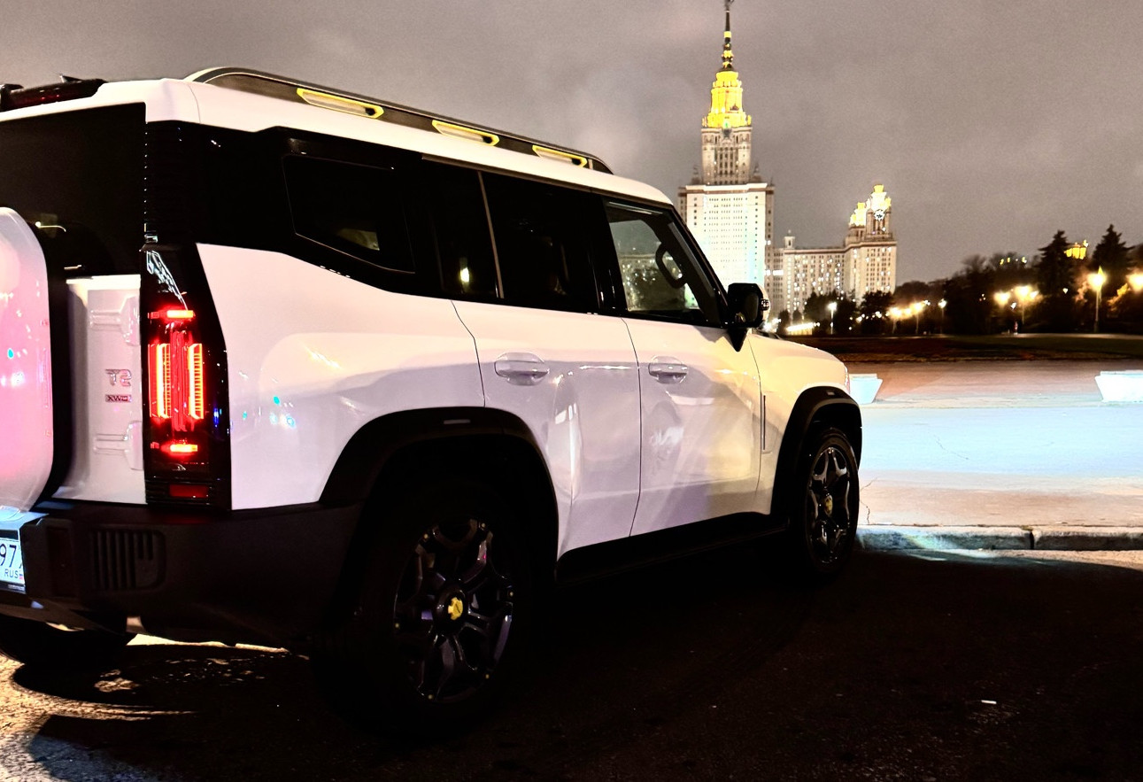 Аренда jetour t2 2024 года в городе Москва Отрадное от 8400 руб./сутки, полный привод, двигатель: бензин, объем 2 литра, каско (Мультидрайв), ОСАГО (Впишу в полис), без водителя, недорого, вид 6 - RentRide