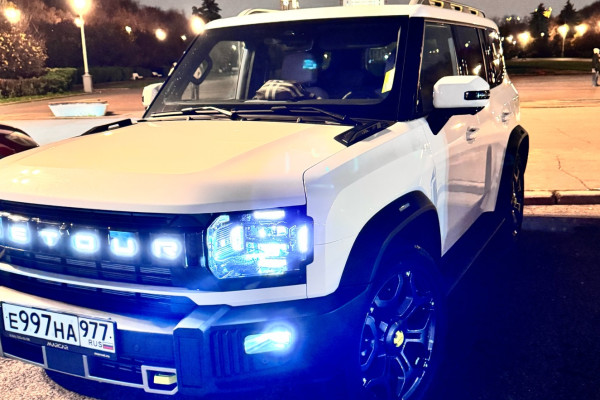 Прокат авто jetour t2 2024 года в городе Москва Отрадное от 8400 руб./сутки, полный привод, двигатель: бензин, объем 2 литра, каско (Мультидрайв), ОСАГО (Впишу в полис), без водителя, недорого - RentRide