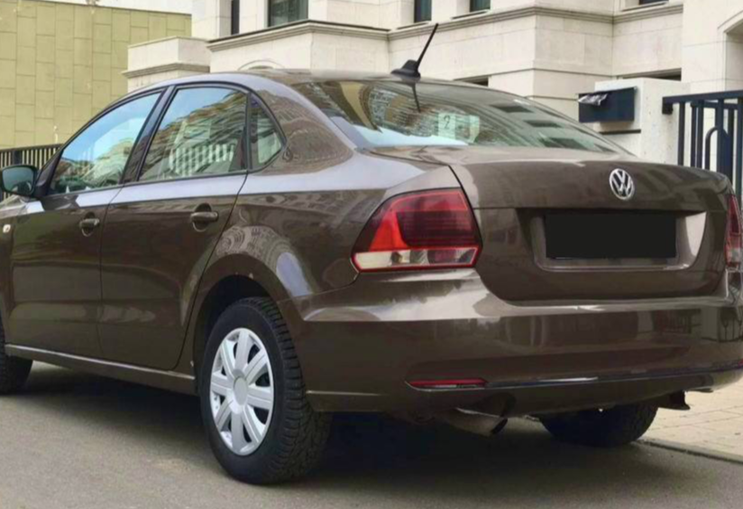 Аренда volkswagen polo эконом класса 2021 года в городе Москва Славянский бульвар от 2400 руб./сутки, передний привод, двигатель: бензин, объем 1.6 литров, каско (Мультидрайв), ОСАГО (Мультидрайв), без водителя, недорого, вид 4 - RentRide