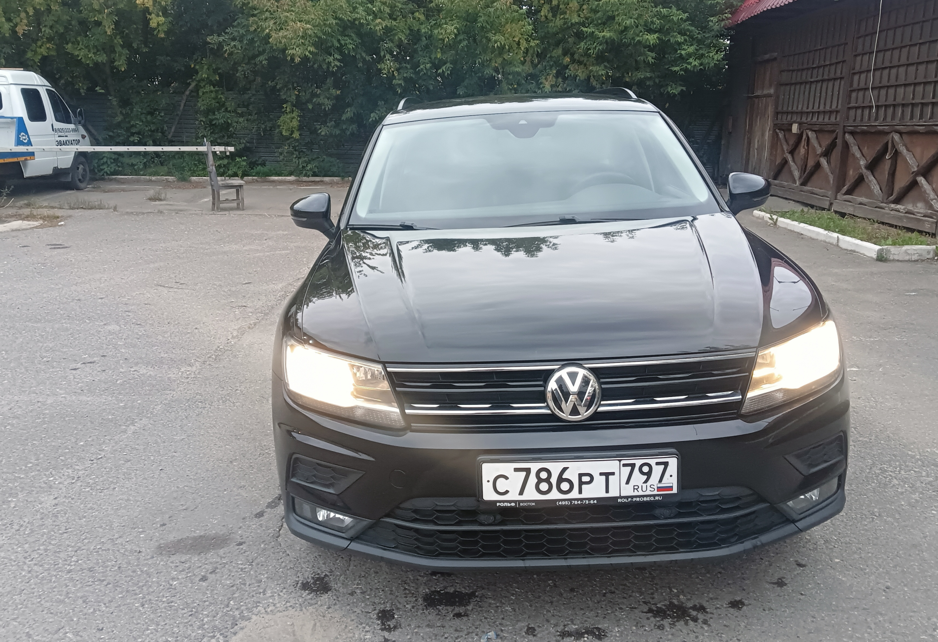Аренда volkswagen tiguan комфорт класса 2019 года в городе Москва Котельники от 2800 руб./сутки, передний привод, двигатель: дизель, объем 2 литра, ОСАГО (Впишу в полис), без водителя, недорого, вид 2 - RentRide