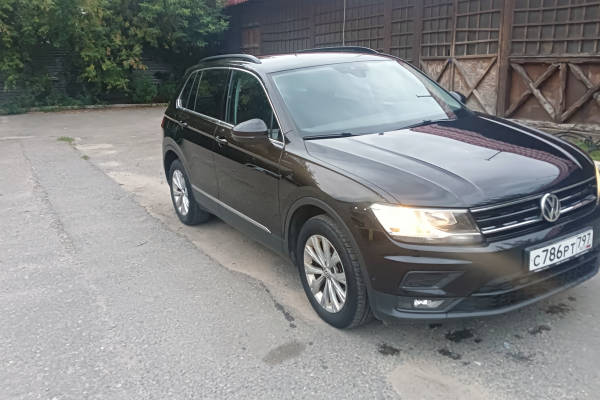 Прокат авто volkswagen tiguan комфорт класса 2019 года в городе Москва Котельники от 2800 руб./сутки, передний привод, двигатель: дизель, объем 2 литра, ОСАГО (Впишу в полис), без водителя, недорого - RentRide