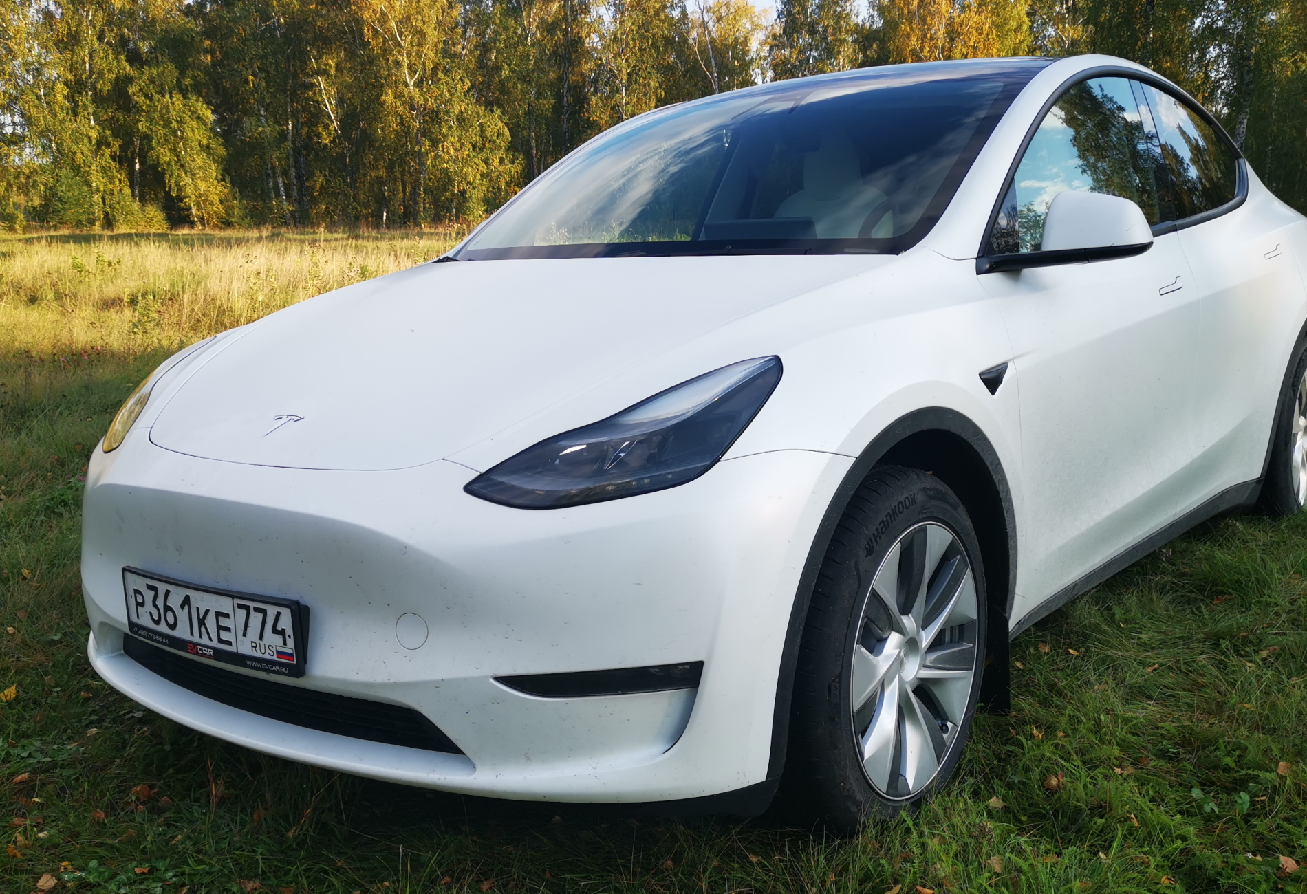 Аренда tesla y премиум класса 2023 года в городе Москва Павелецкая от 9600 руб./сутки, полный привод, ОСАГО (Впишу в полис), без водителя, недорого, вид 5 - RentRide