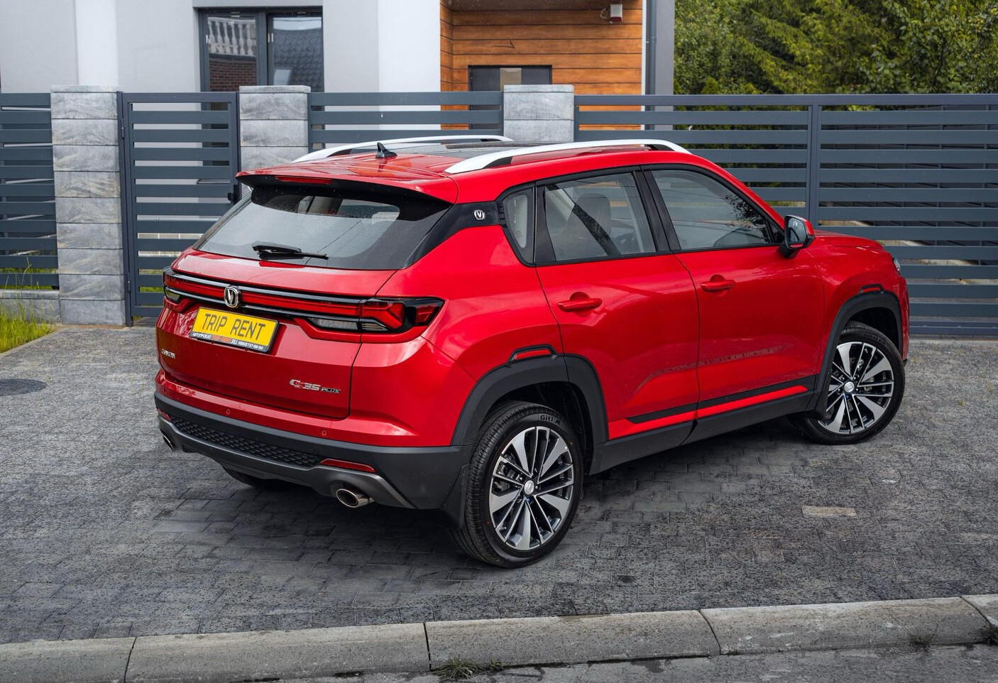Аренда changan cs35plus комфорт класса 2024 года в городе Москва от 3992 руб./сутки, передний привод, двигатель: бензин, объем 1.4 литра, ОСАГО (Мультидрайв), без водителя, недорого, вид 6 - RentRide