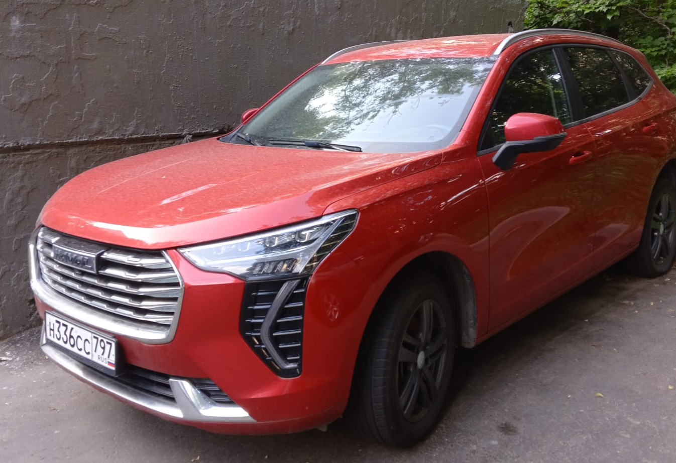 Аренда haval jolion эконом класса 2023 года в городе Москва Новые Черемушки от 2950 руб./сутки, полный привод, двигатель: бензин, объем 1.5 литров, ОСАГО (Мультидрайв), без водителя, недорого - RentRide